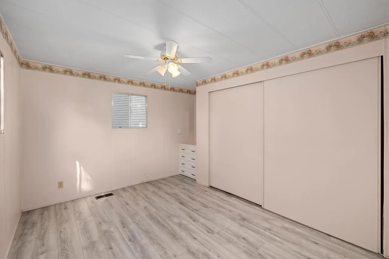 176 1840 160 STREET