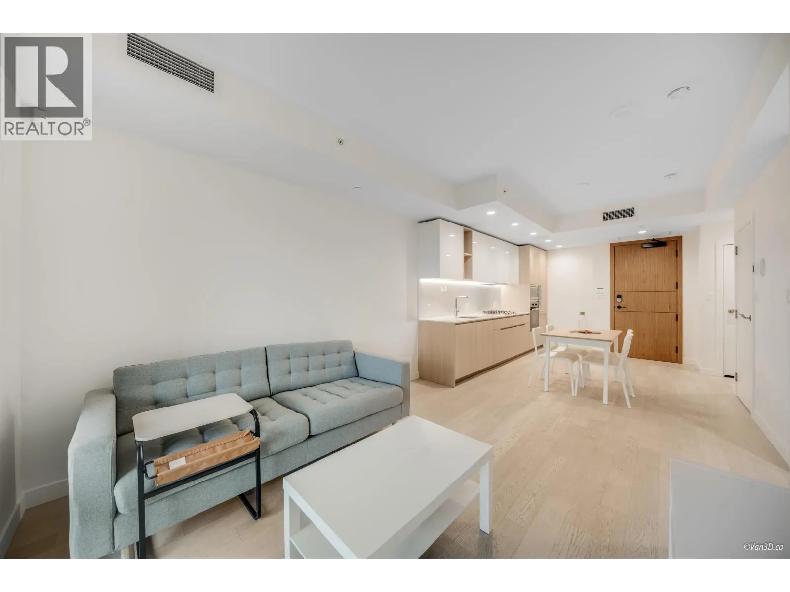 913 6811 PEARSON WAY