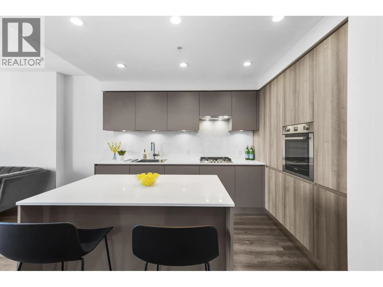 4104 3833 EVERGREEN PLACE
