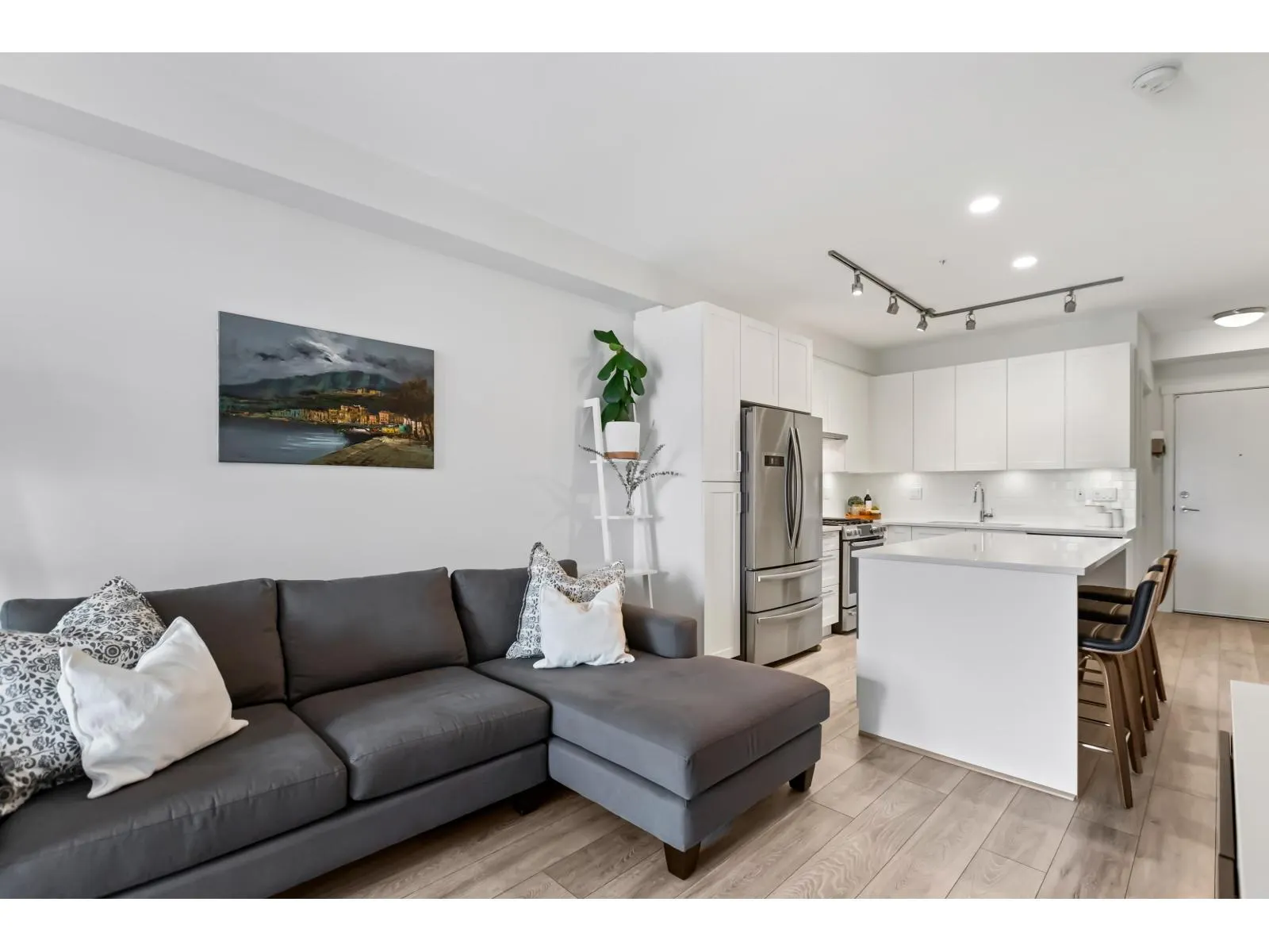 322 20673 78 AVENUE