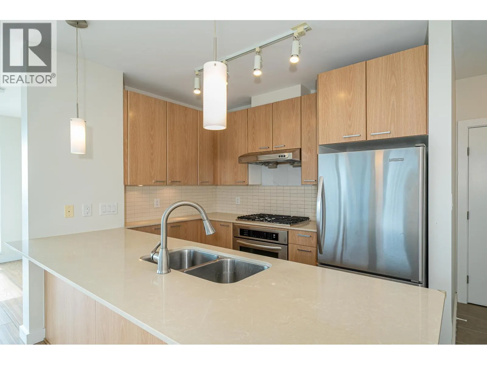 2805 2955 ATLANTIC AVENUE