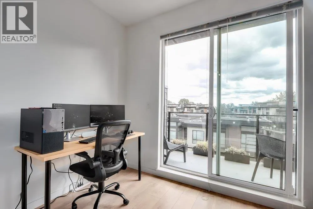 725 MARINE DRIVE