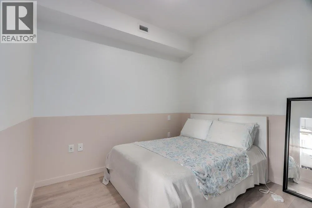 725 MARINE DRIVE