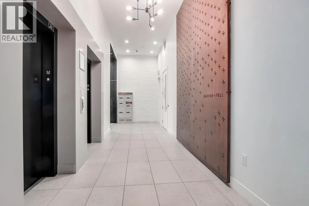 725 MARINE DRIVE