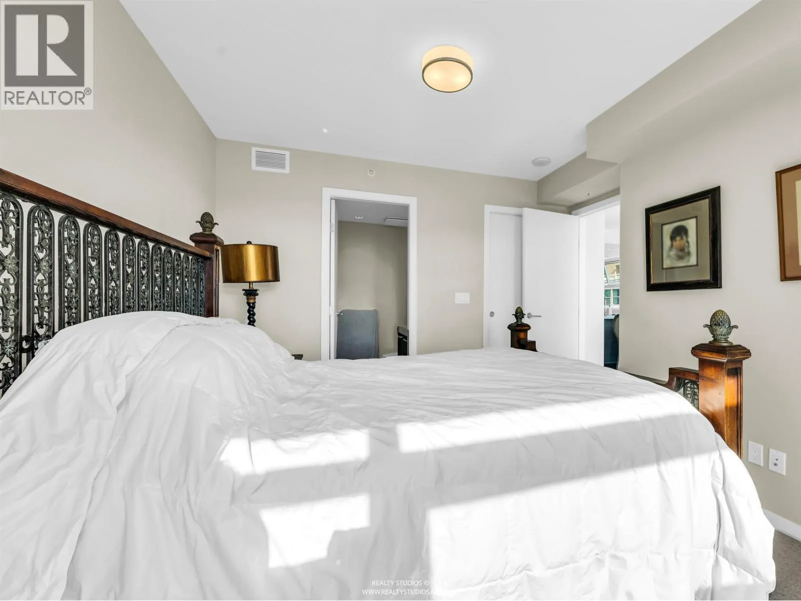 1107 1351 CONTINENTAL STREET