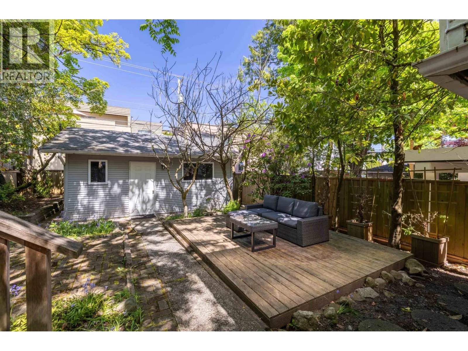 4343 W 11TH AVENUE