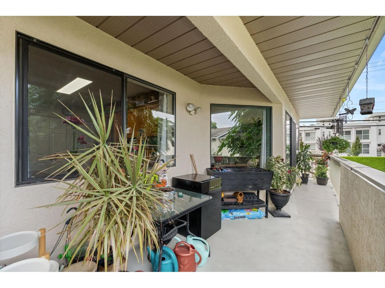 109 33233 E BOURQUIN CRESCENT