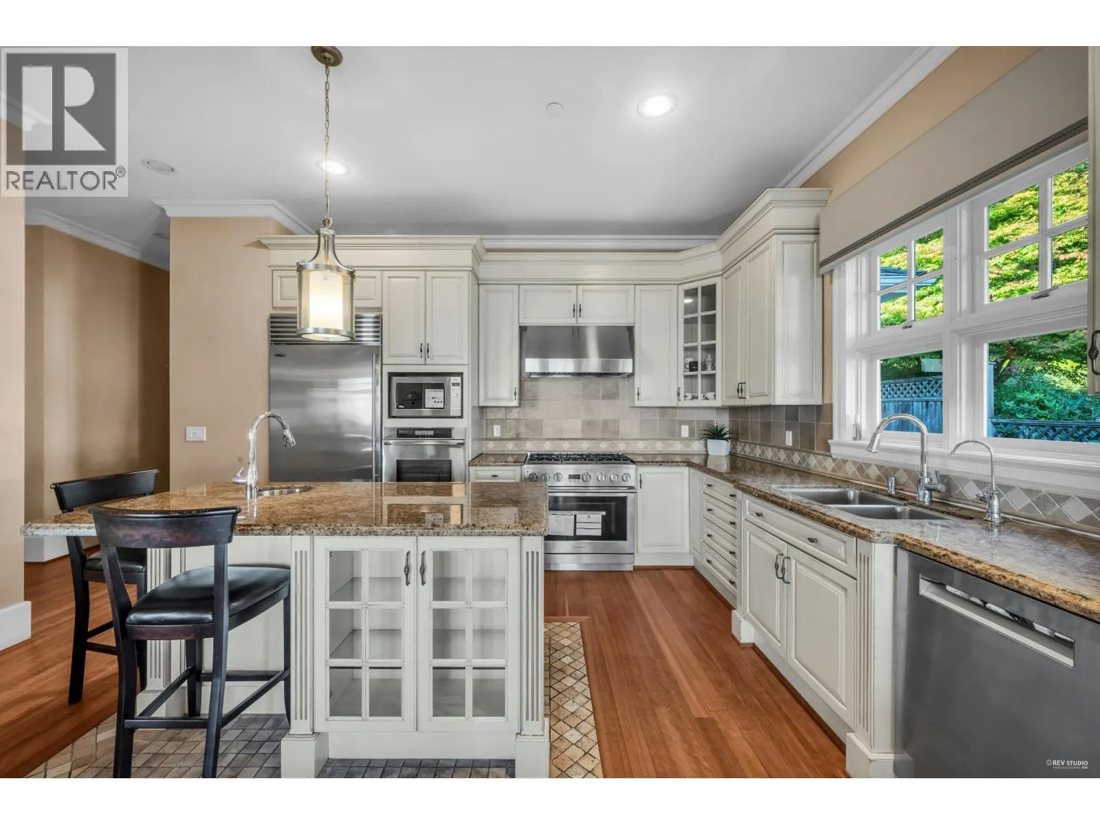 2263 LYTHE COURT