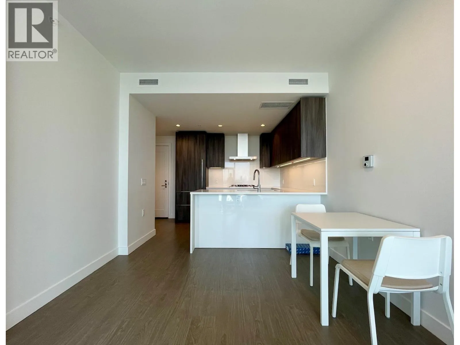 1413 8133 COOK ROAD
