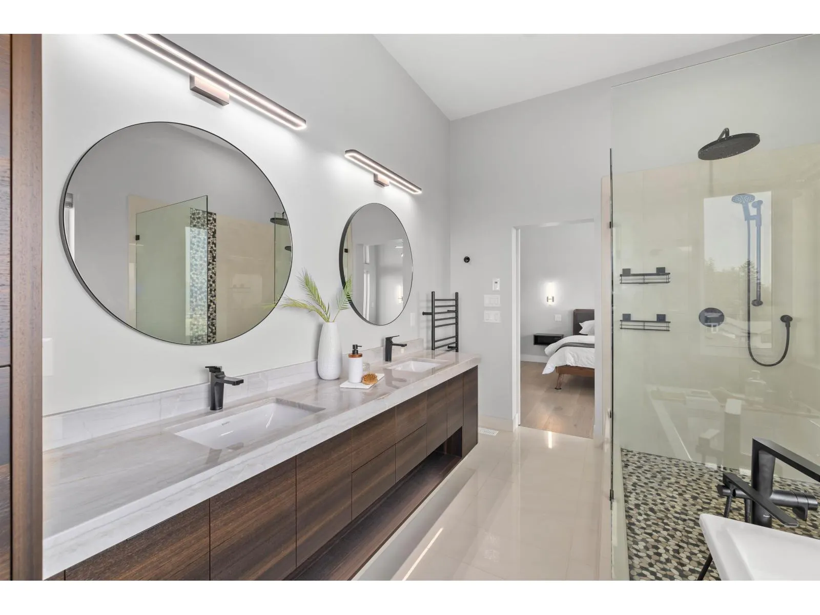 5487 MACLACHLAN PLACE|Promontory