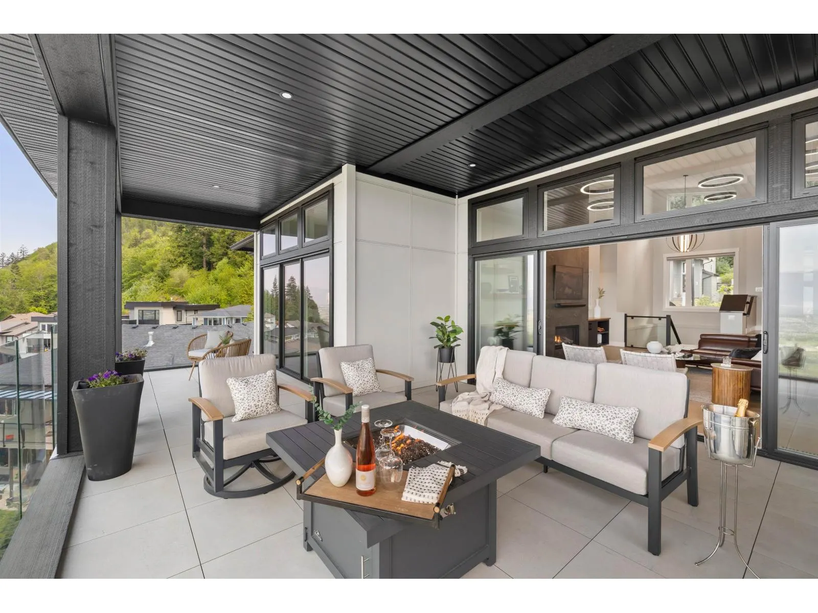 5487 MACLACHLAN PLACE|Promontory