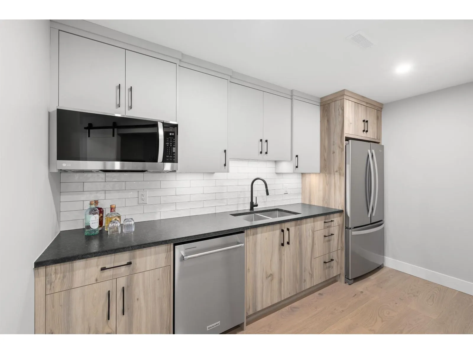 5487 MACLACHLAN PLACE|Promontory