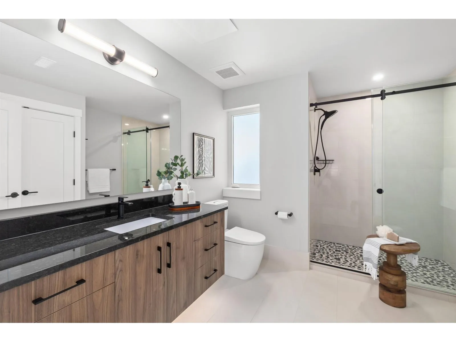 5487 MACLACHLAN PLACE|Promontory