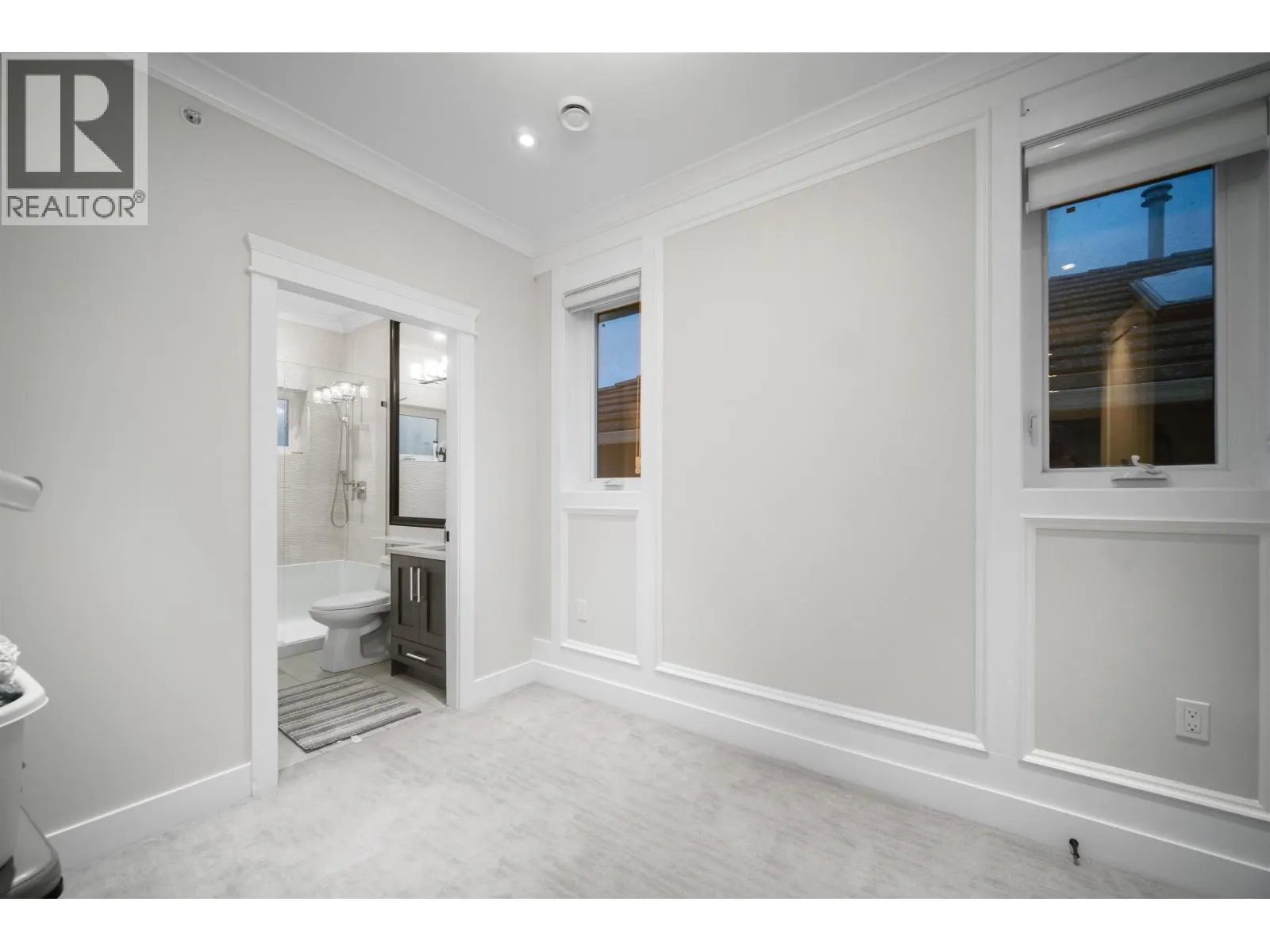 459 E 55TH AVENUE