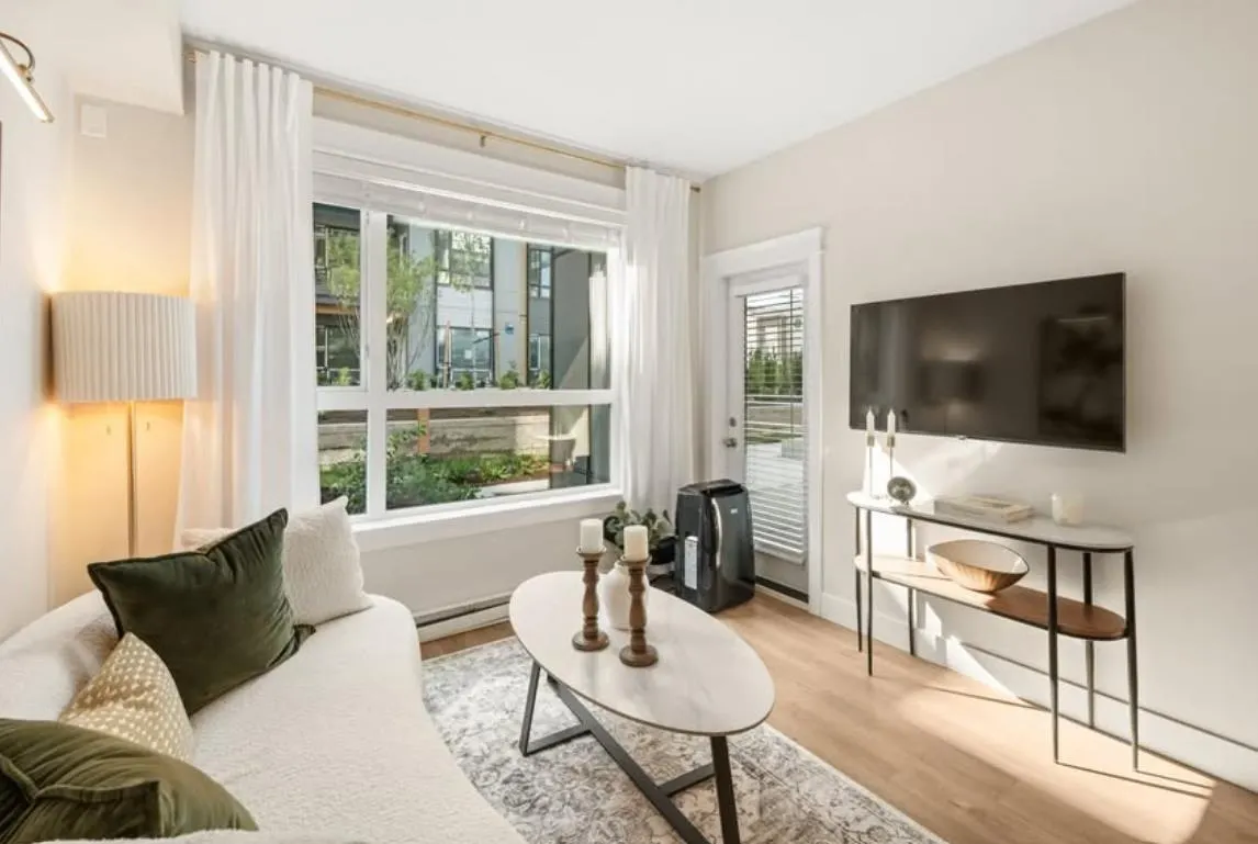 211 20932 83 AVENUE