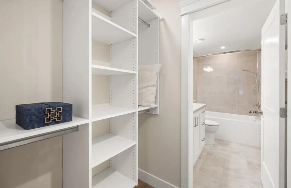 211 20932 83 AVENUE