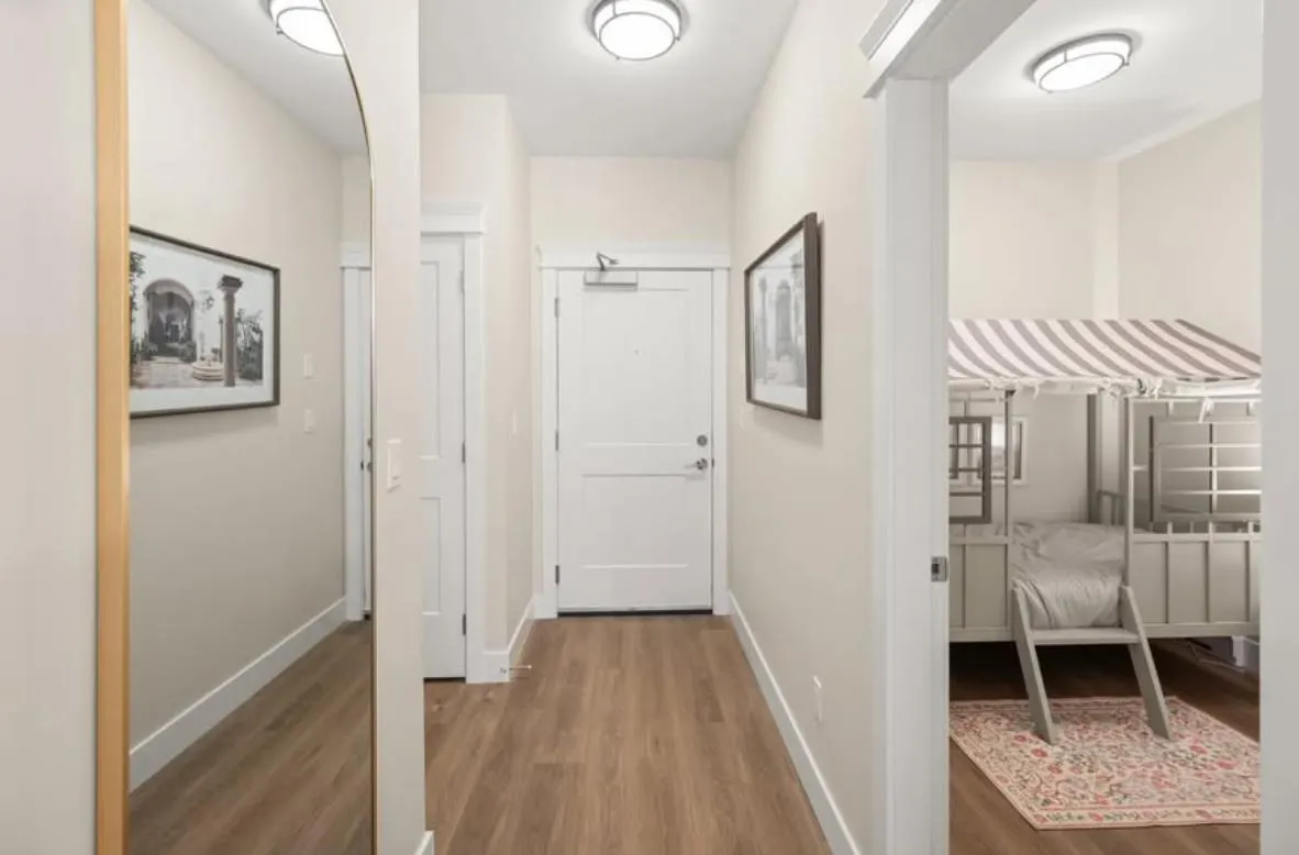 211 20932 83 AVENUE
