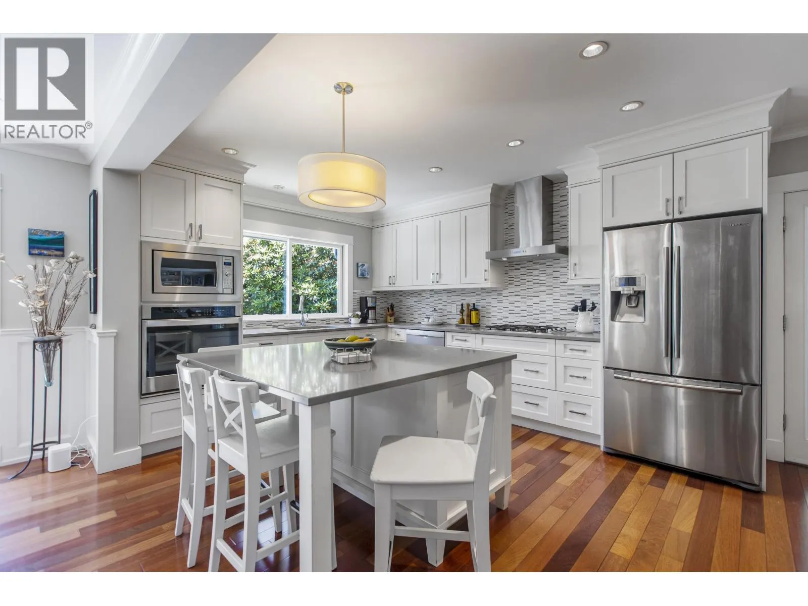 3420 ROCKVIEW PLACE