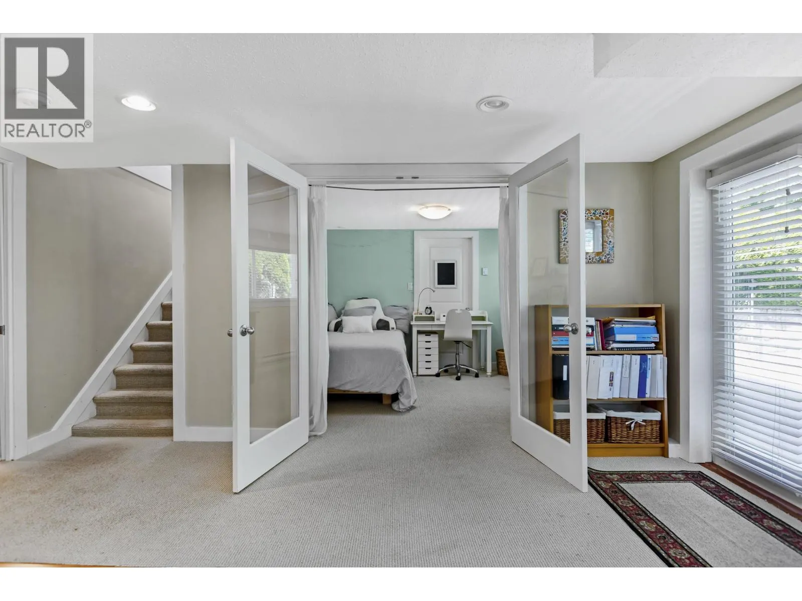 3420 ROCKVIEW PLACE