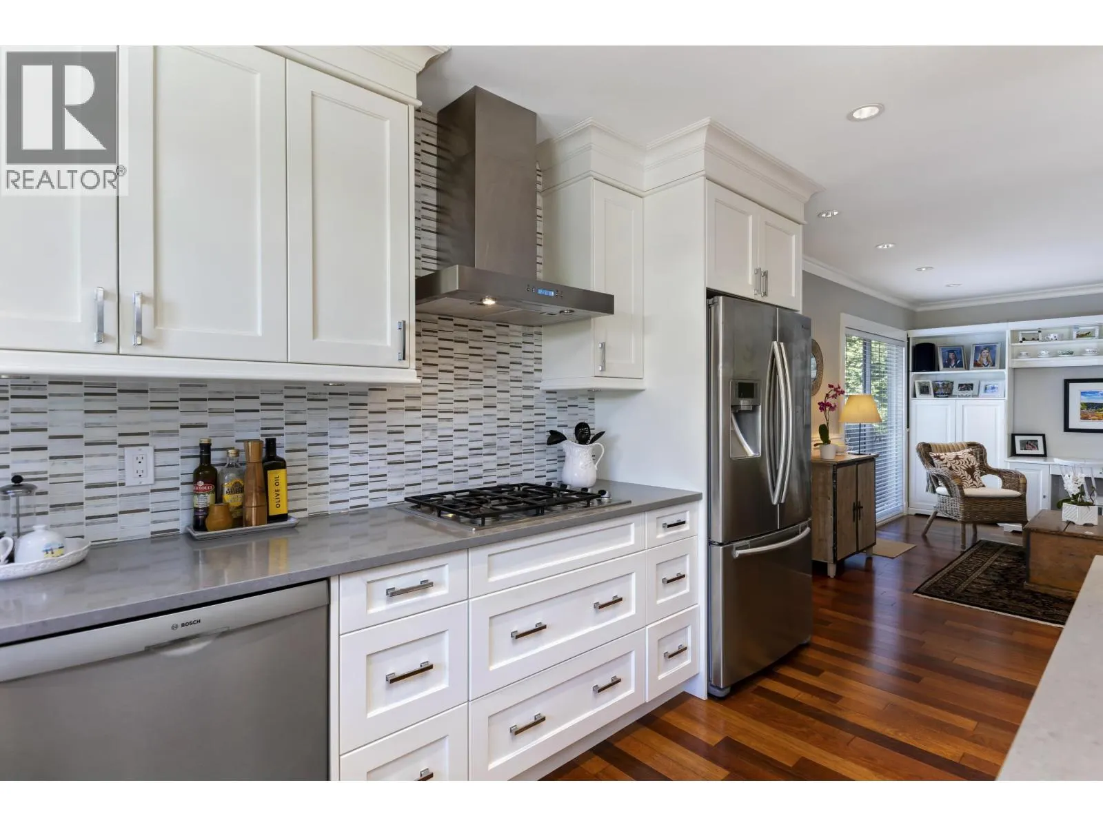3420 ROCKVIEW PLACE