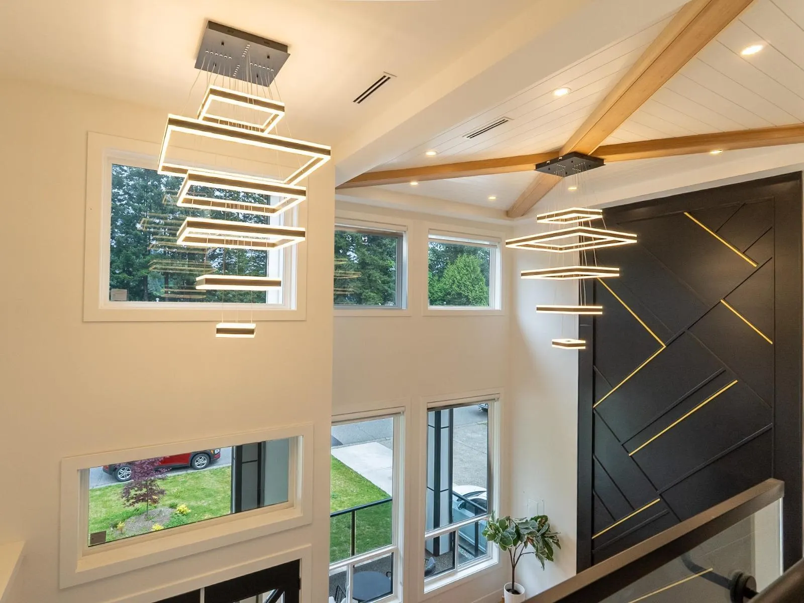 2485 GUILFORD DRIVE