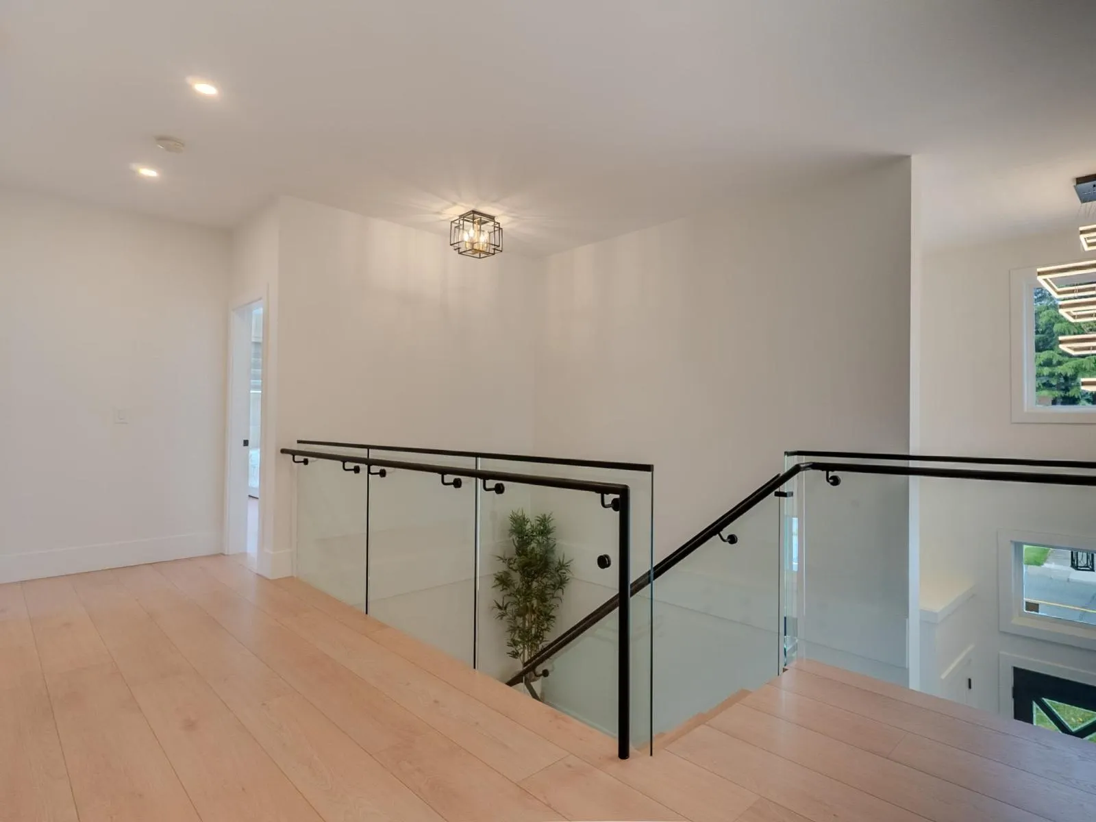 2485 GUILFORD DRIVE