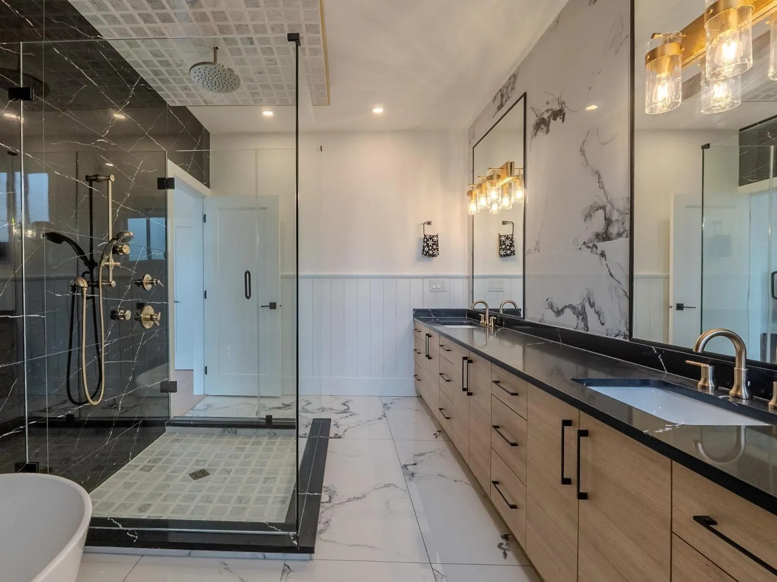 2485 GUILFORD DRIVE