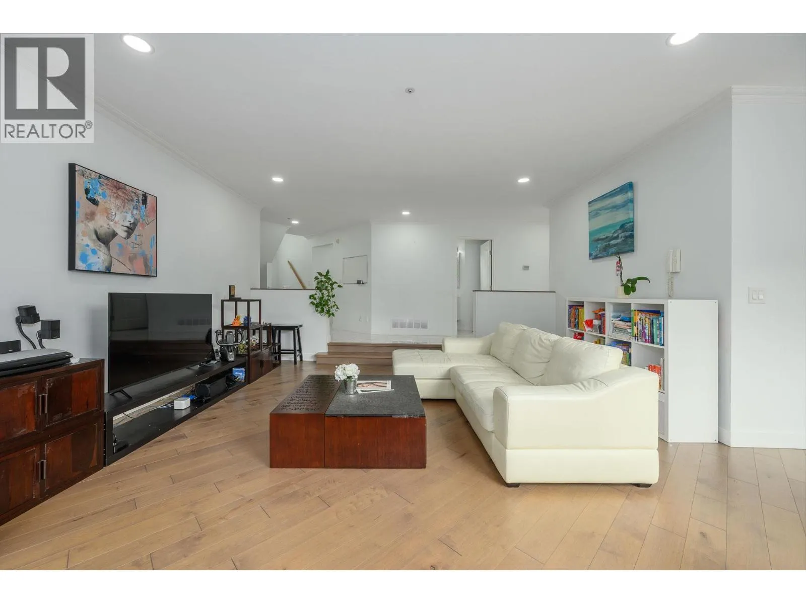 2757 CHELSEA COURT