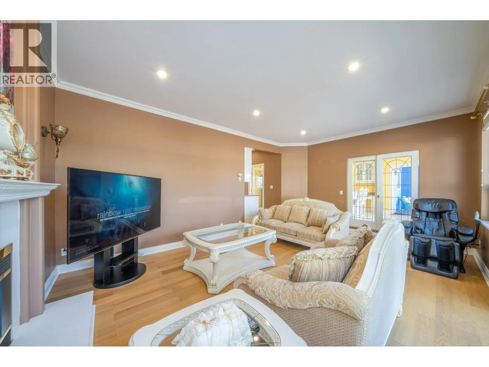 7287 PANDORA STREET