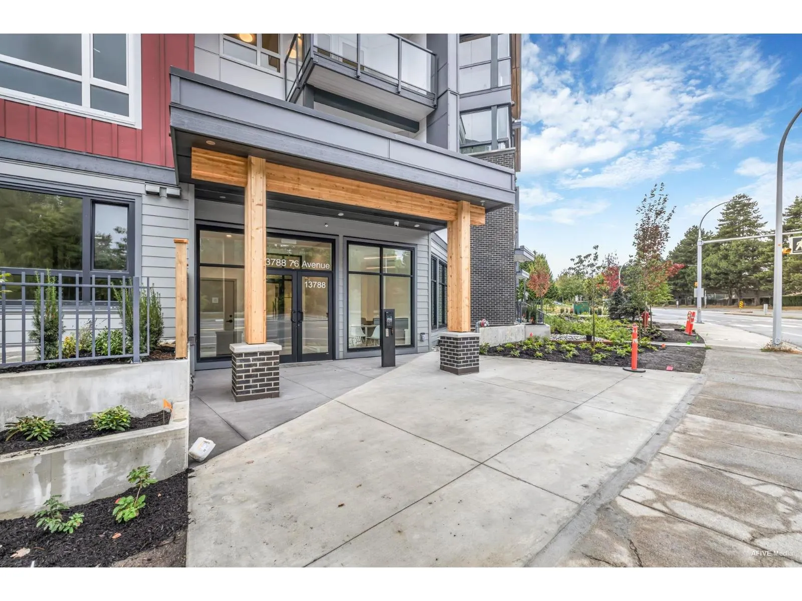 122 13788 76 AVENUE