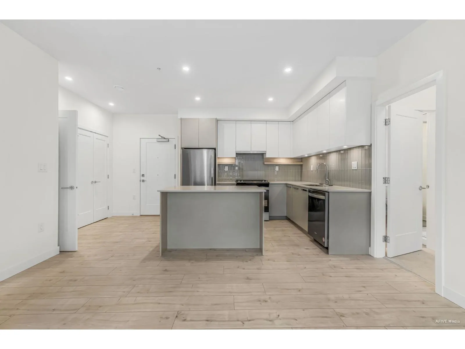 122 13788 76 AVENUE