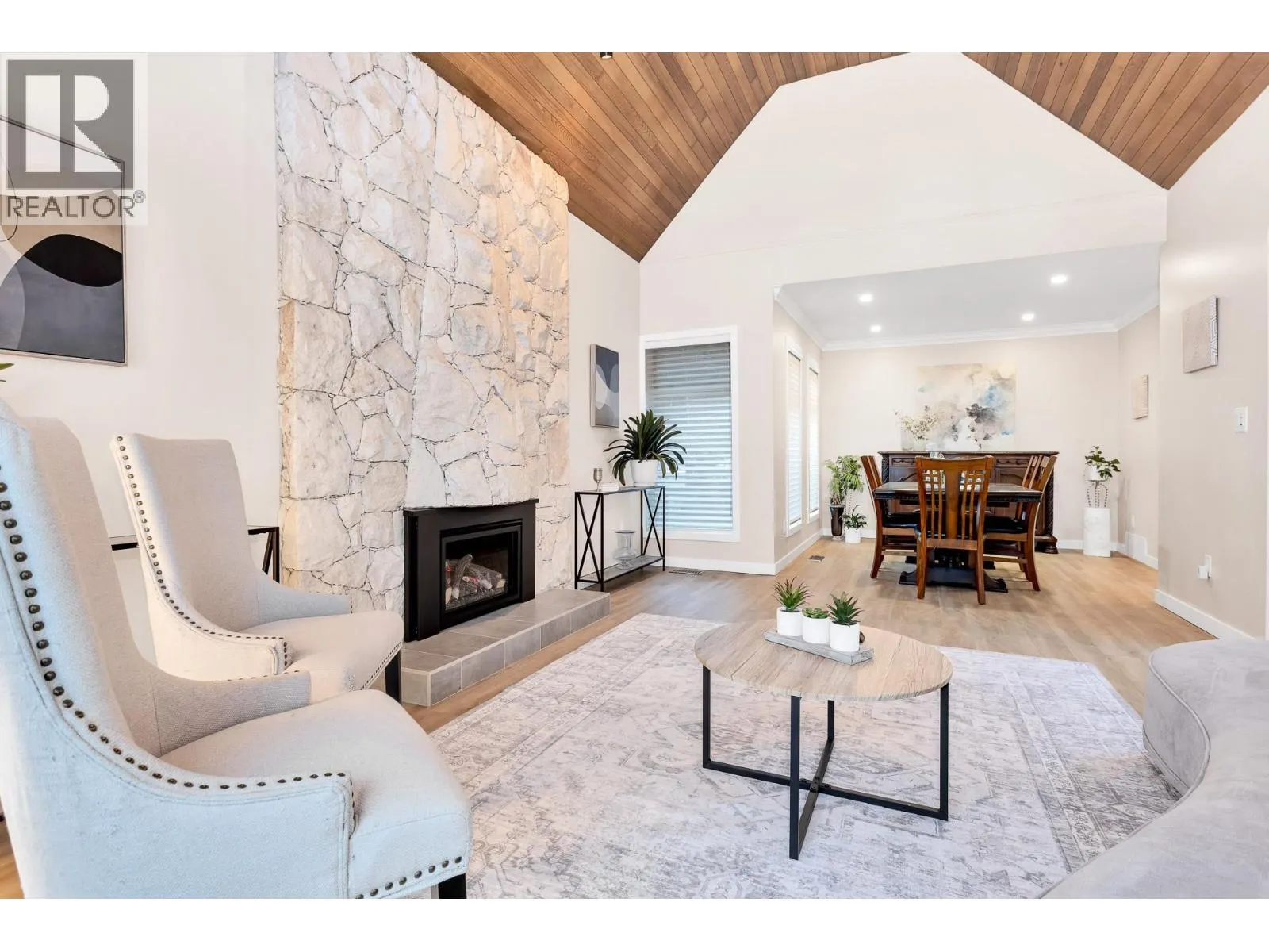 2443 LECLAIR DRIVE