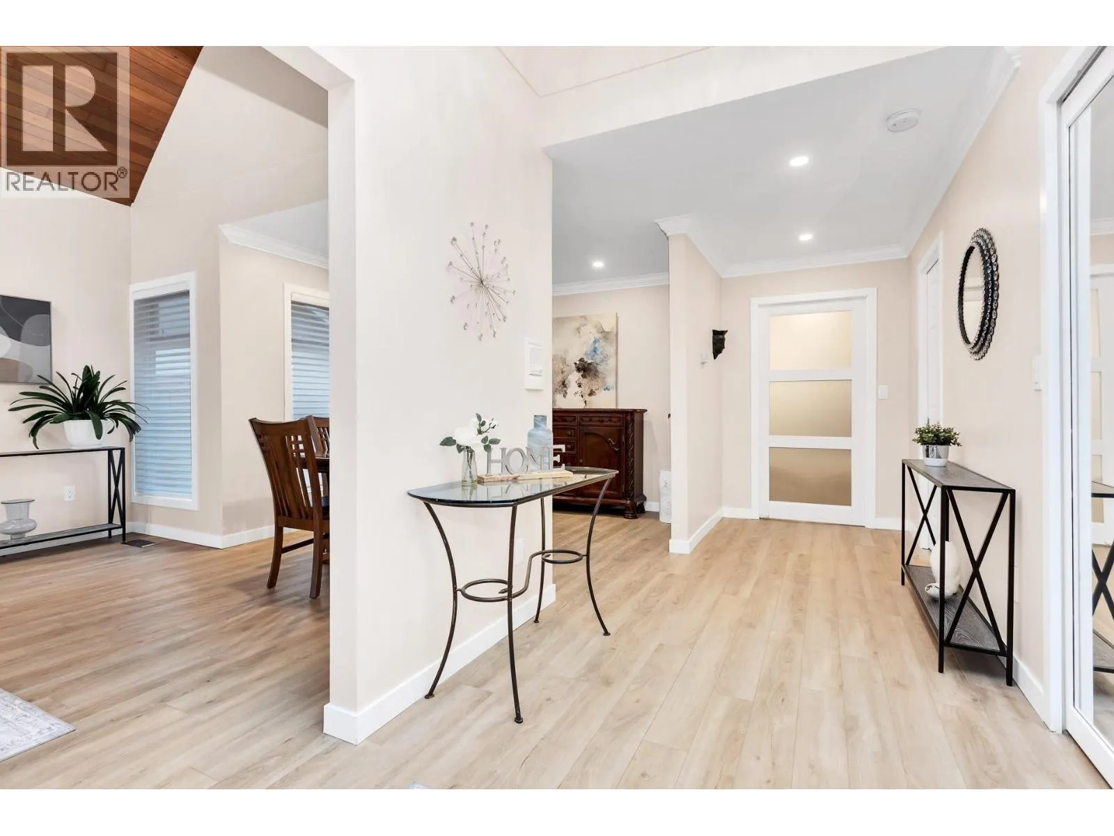 2443 LECLAIR DRIVE