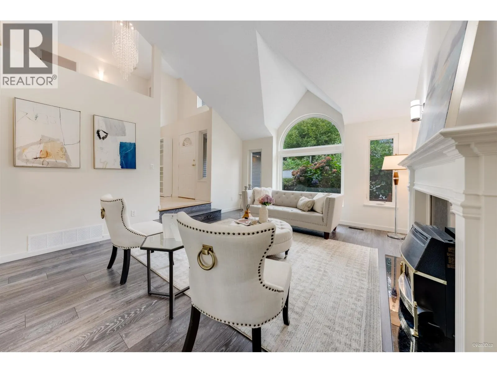 12 PARKDALE PLACE