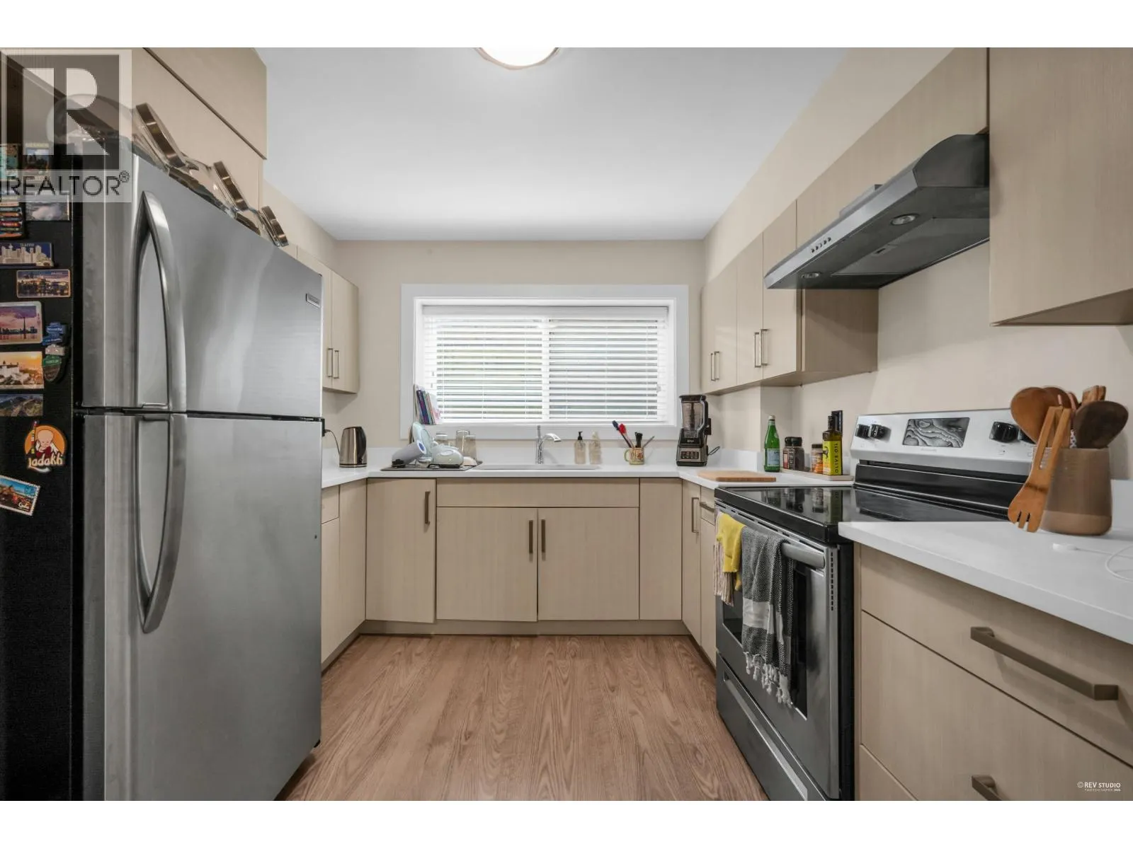929 FOURTH STREET