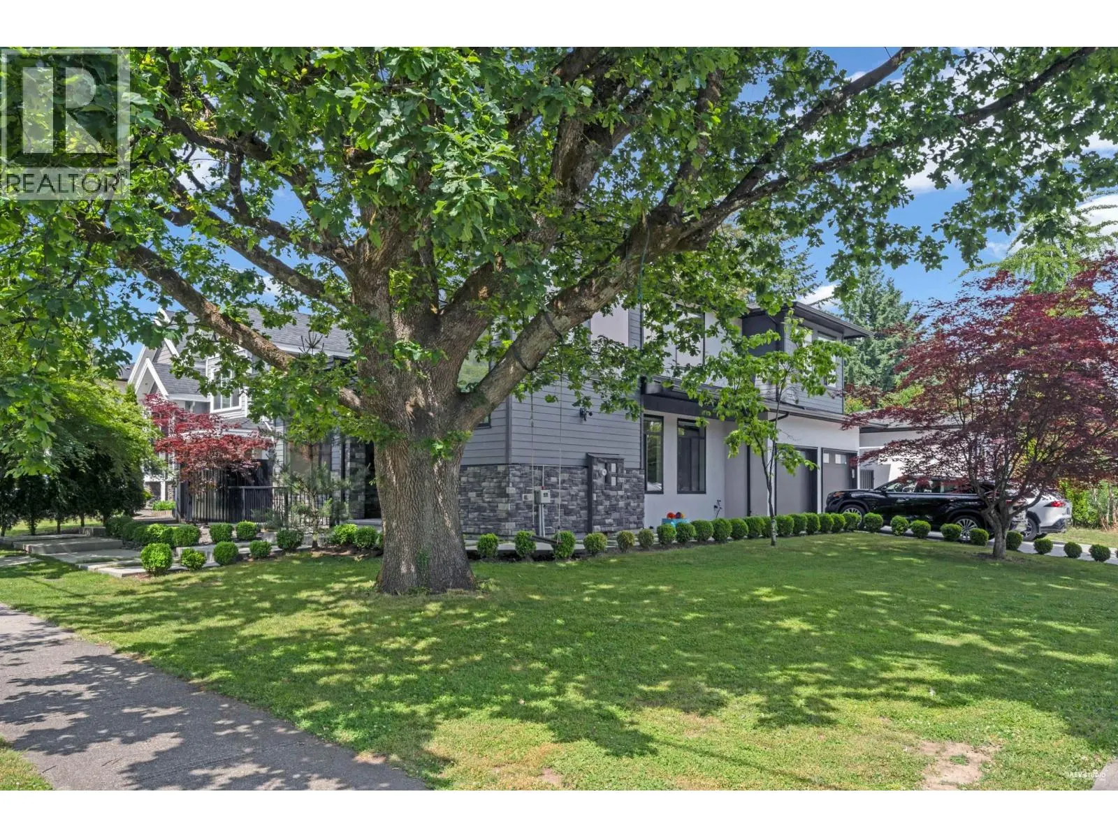 929 FOURTH STREET