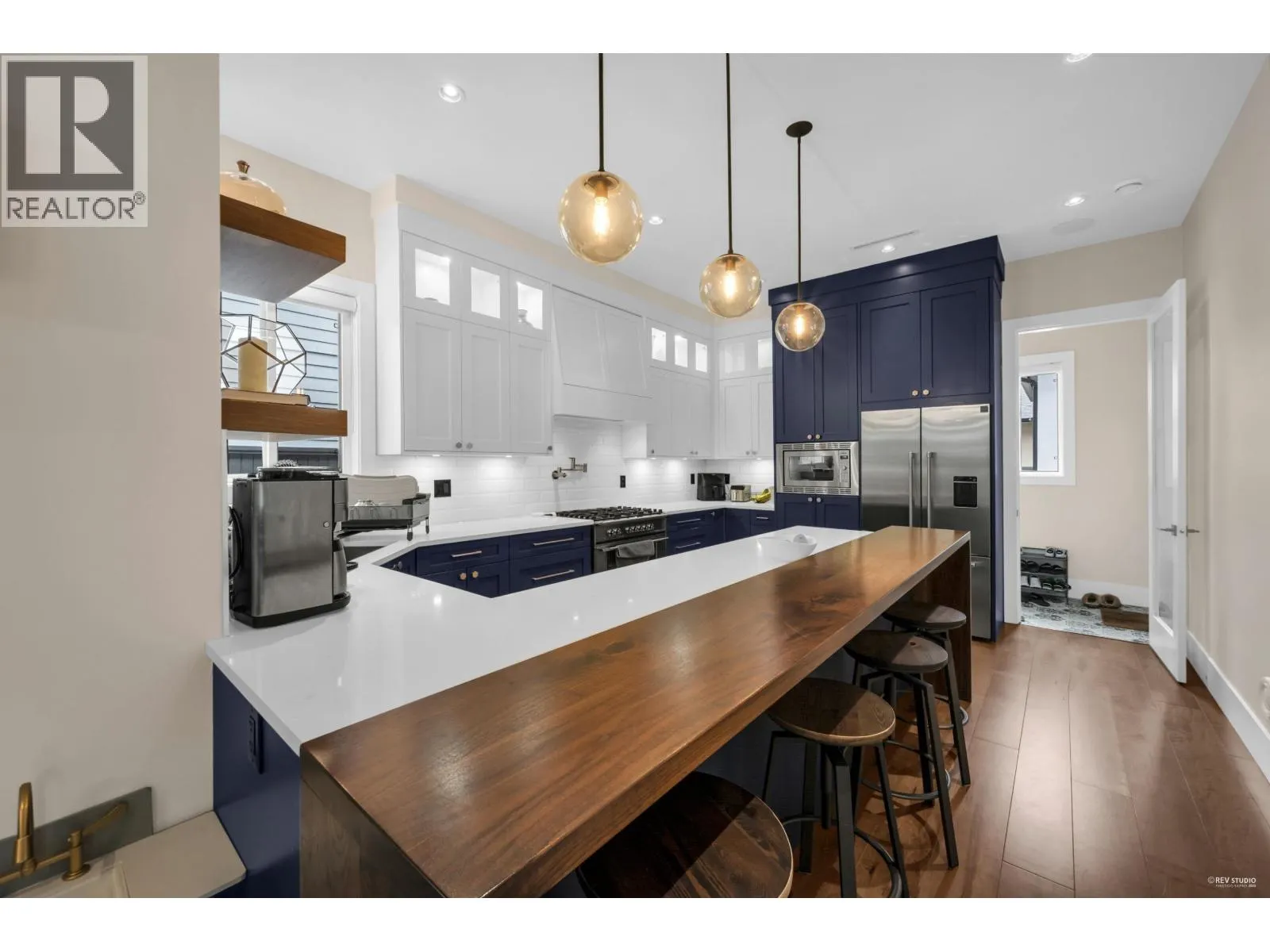 929 FOURTH STREET