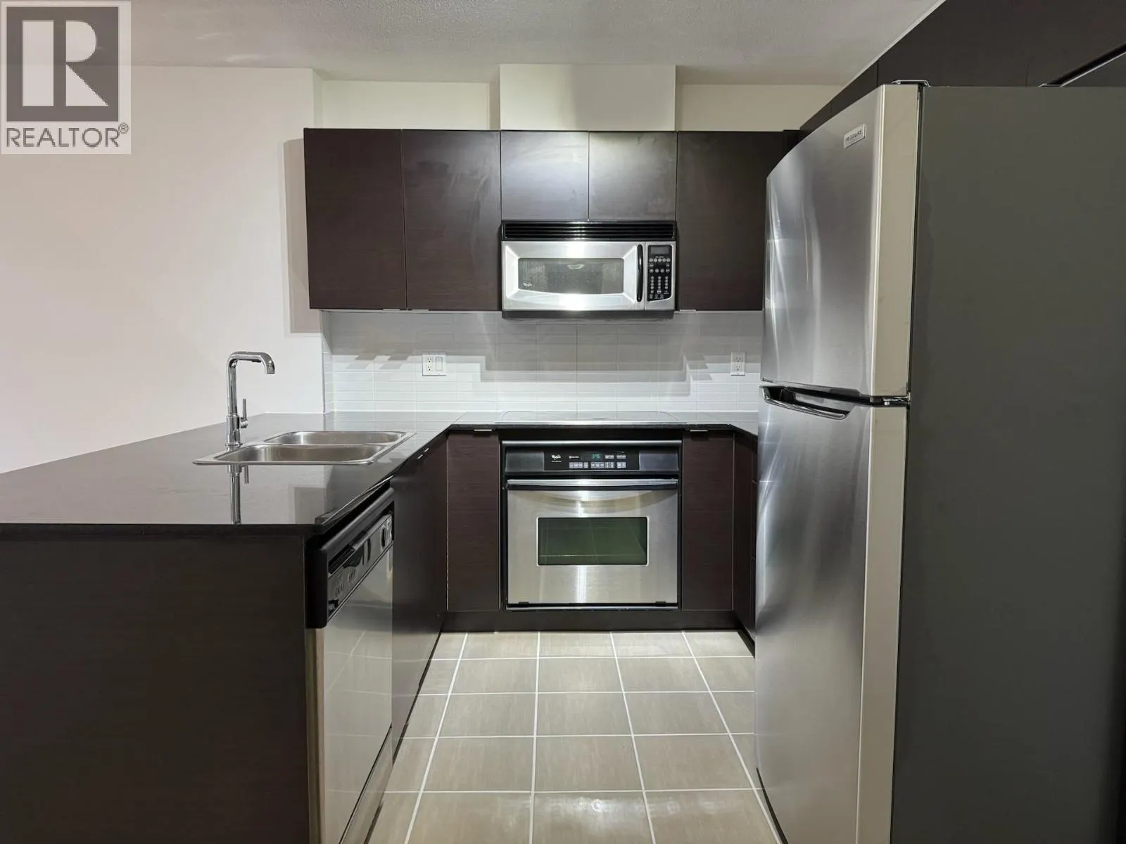 1605 4118 DAWSON STREET