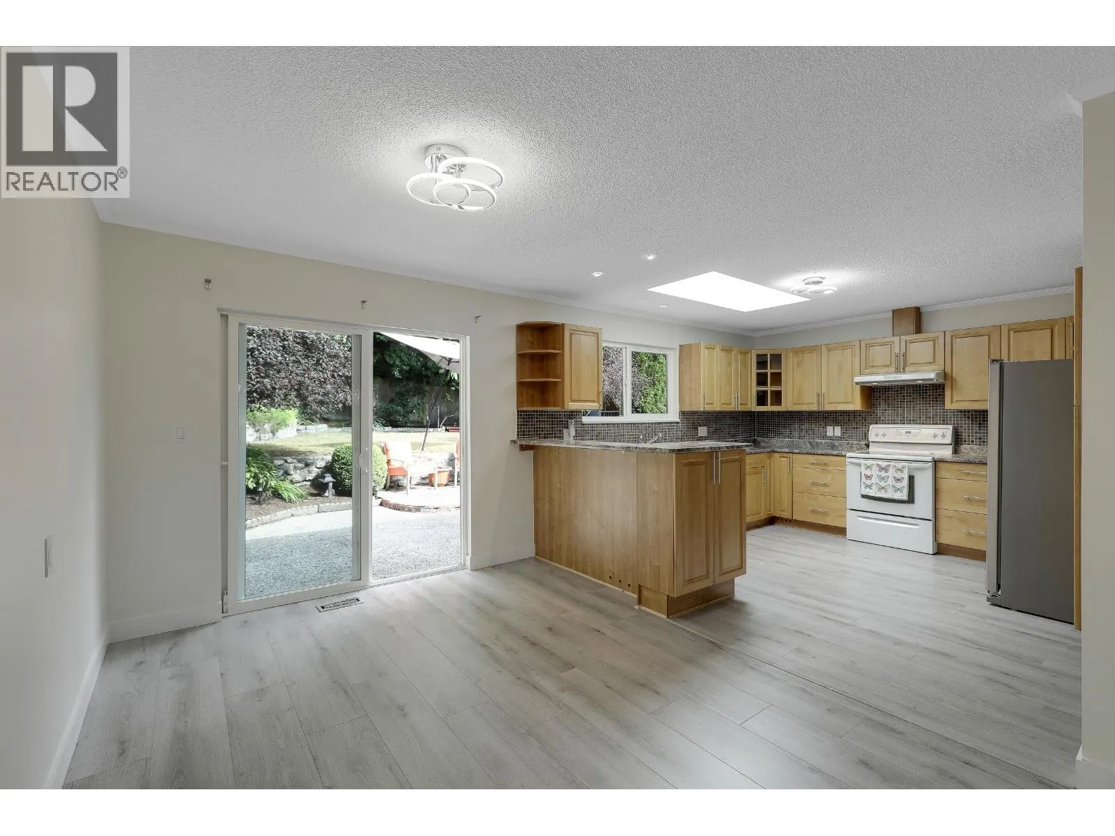 732 E 29TH STREET