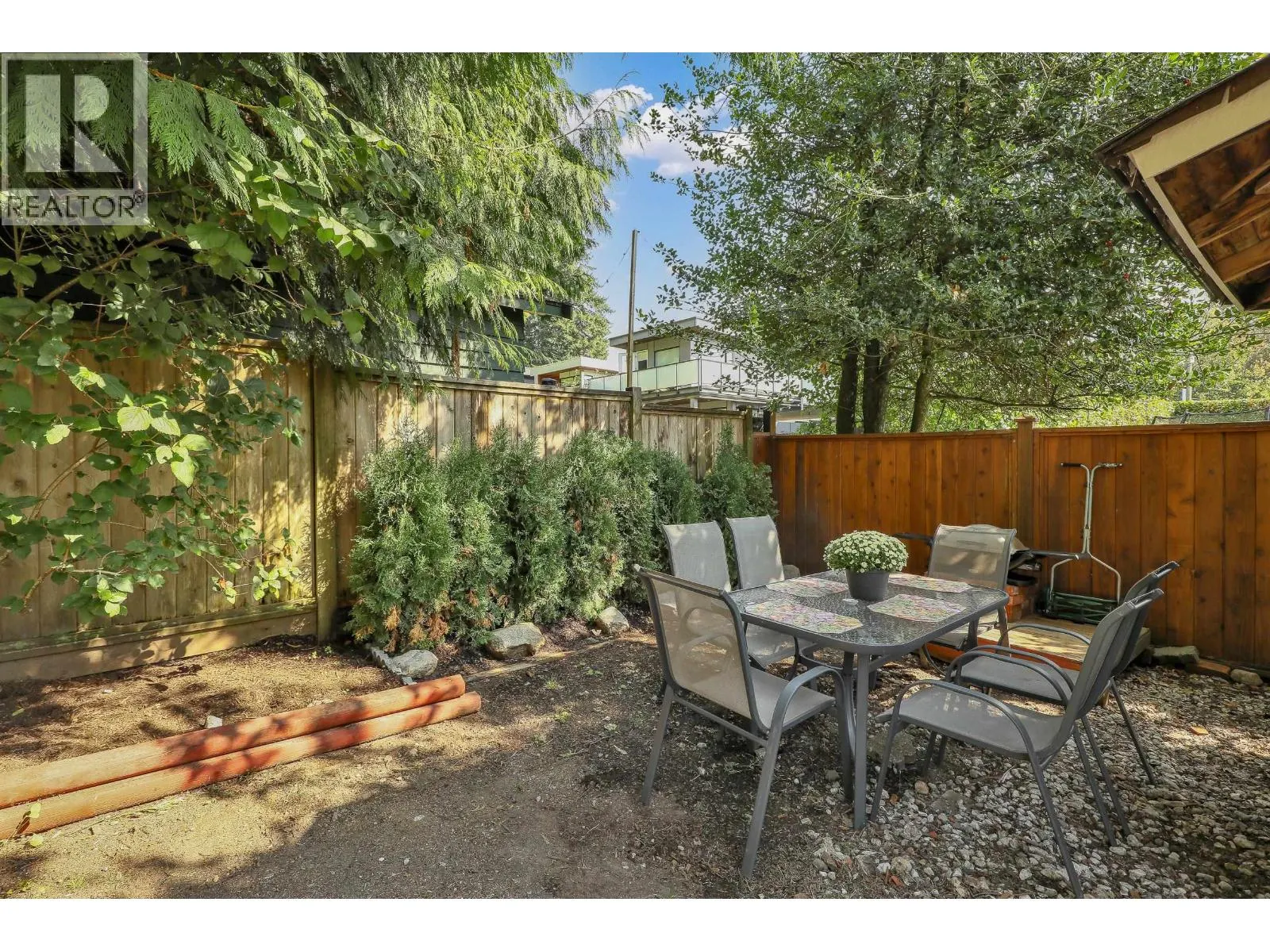 732 E 29TH STREET