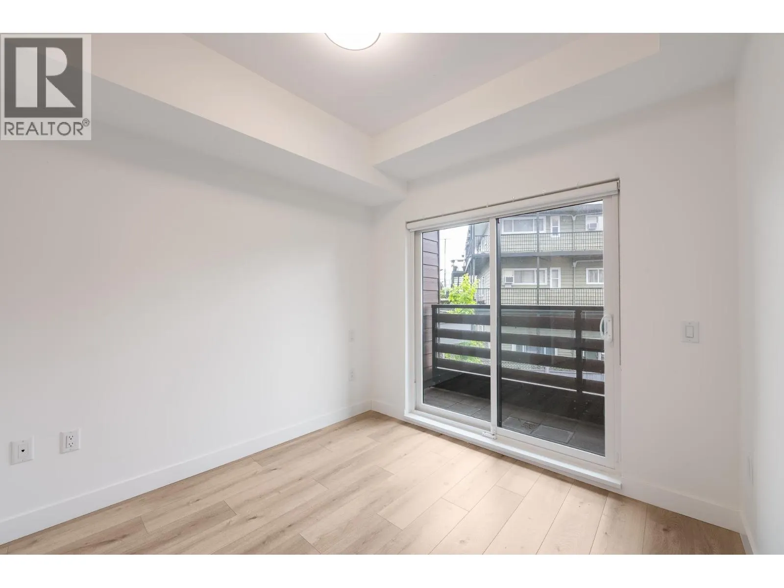 101 11718 224 STREET