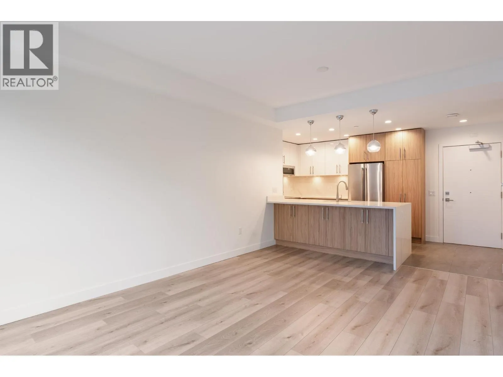 101 11718 224 STREET