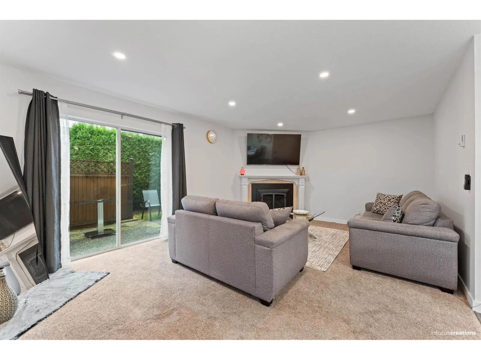 22 8975 MARY STREET|Chilliwack Proper West