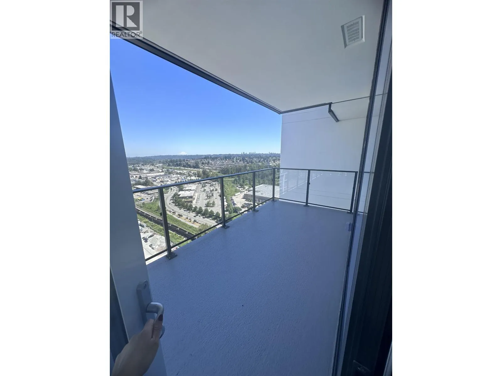 2501 2425 ALPHA AVENUE