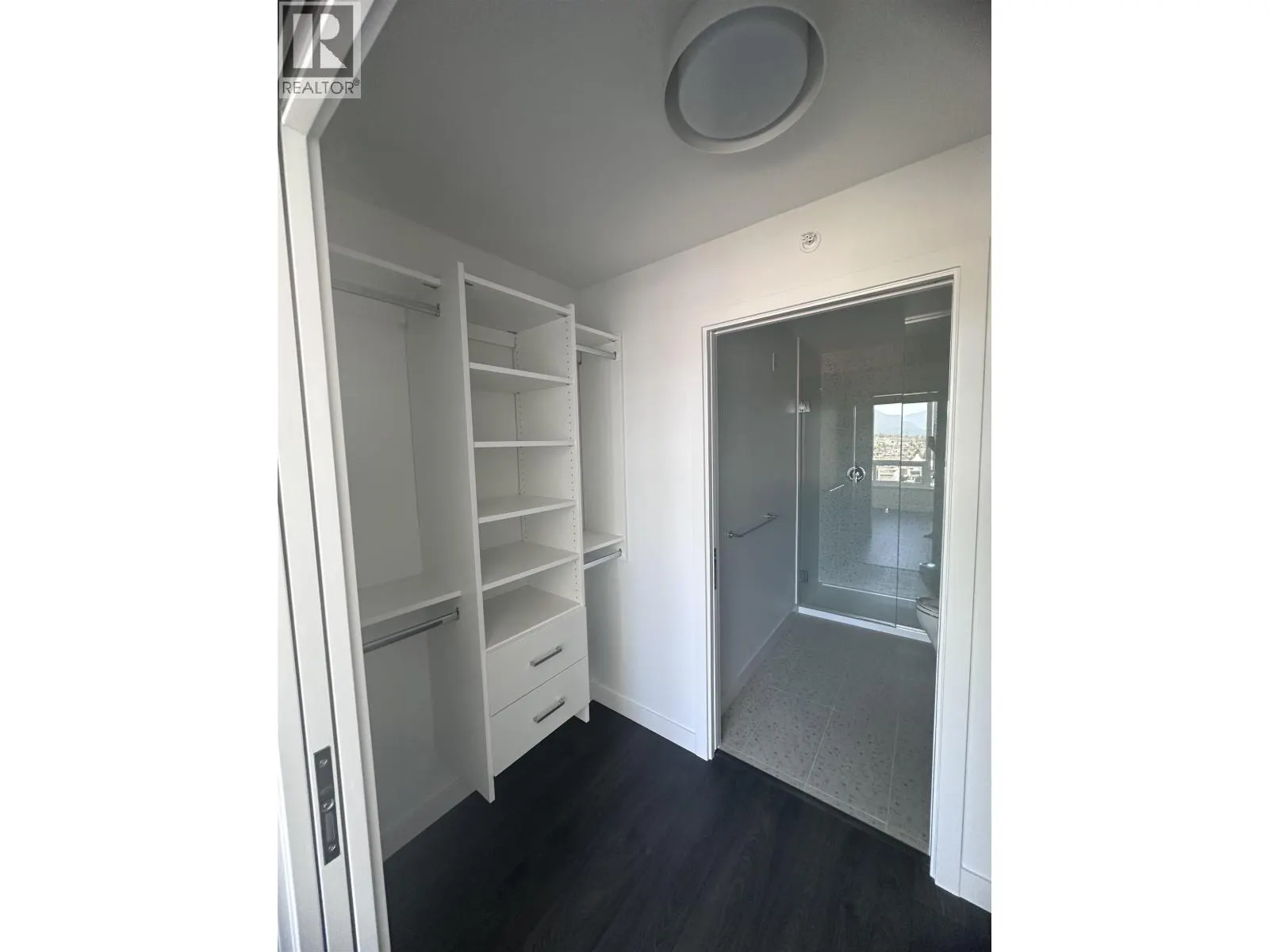 2501 2425 ALPHA AVENUE