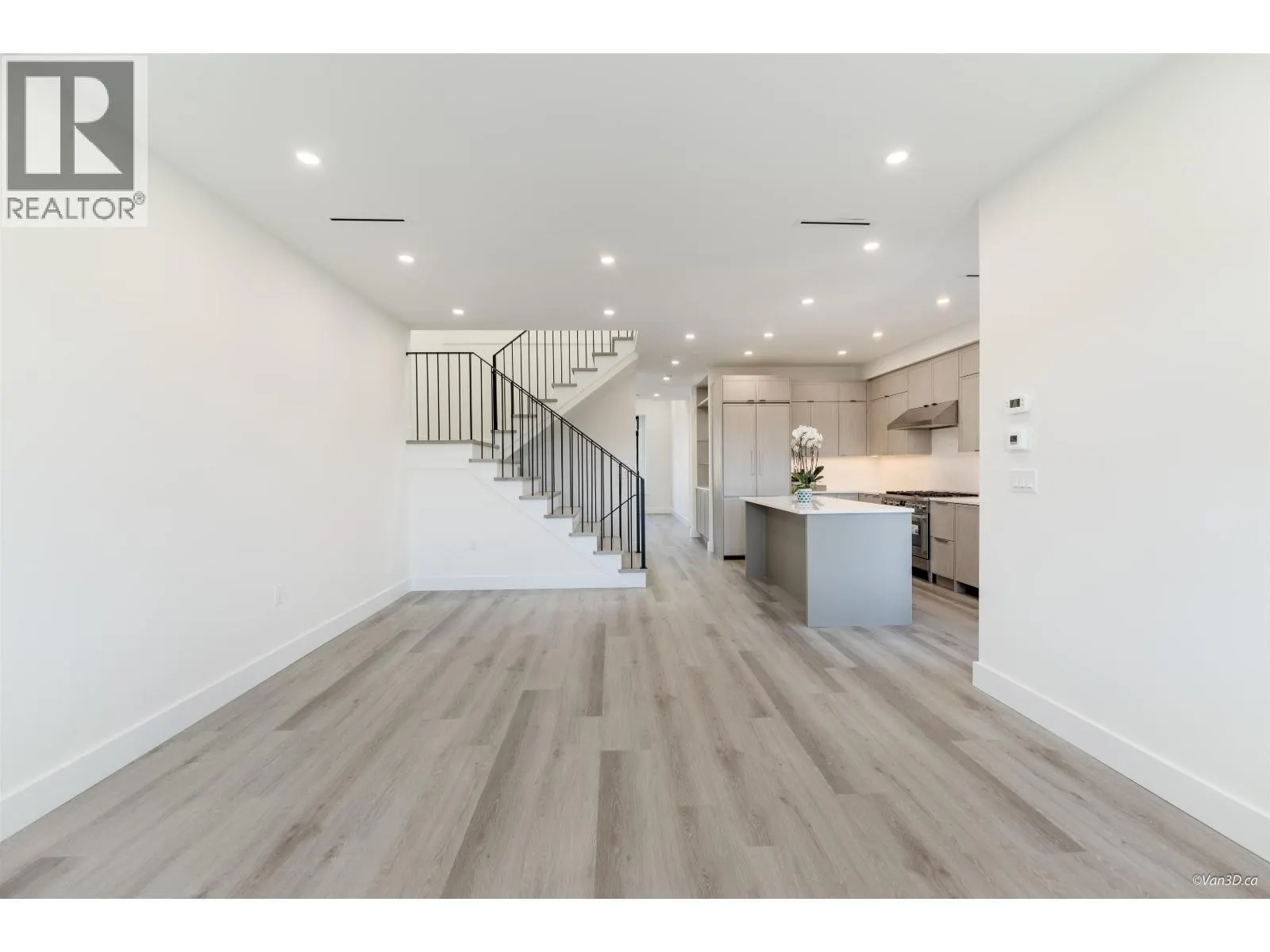 5852 FORGLEN DRIVE