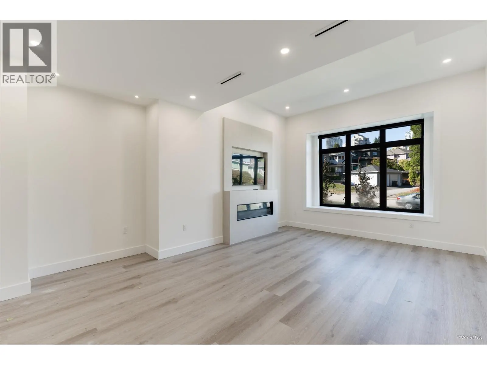 5852 FORGLEN DRIVE