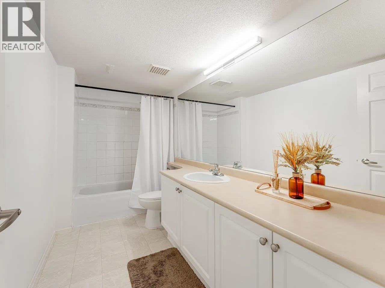 1668 PLATEAU CRESCENT