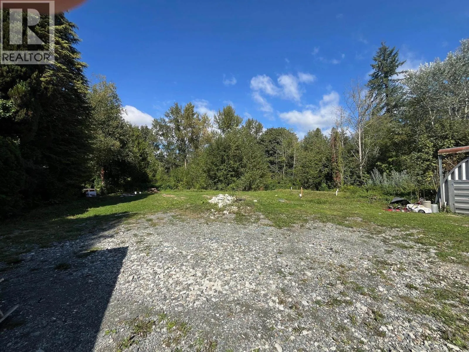 25511 DEWDNEY TRUNK ROAD