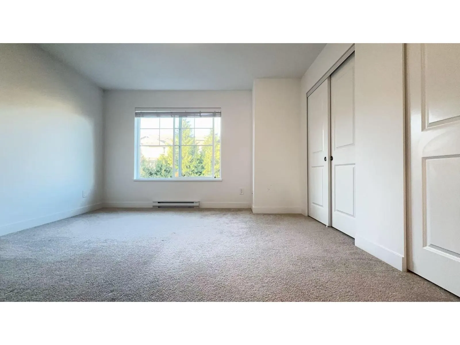 4 20487 65 AVENUE